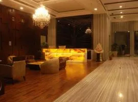 Hotel Plutos Vasant Kunj