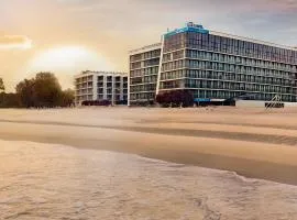 Marine Hotel by Zdrojowa, beach hotel in Kołobrzeg