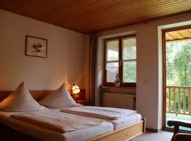 Pension Seerose, hotel v destinaci Pleinfeld