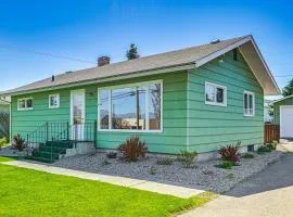 Walk to Flathead Lake Airy Home with Mtn Views!