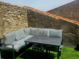 F2 appart Millas, hotel v destinaci Millas