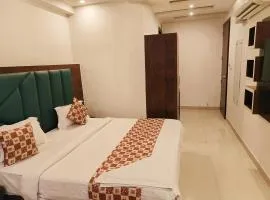 Hotel DSR Tela Grand Plaza Near IGI Airport