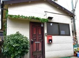 Yui HOSTEL