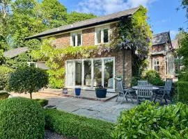 2-Bed Cottage Garden Views near the Peak District