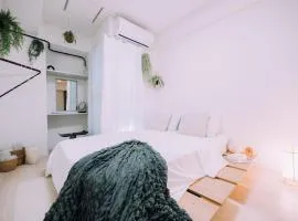 Minimalist Loft 8 Namba Compact Studio and Gym MA801