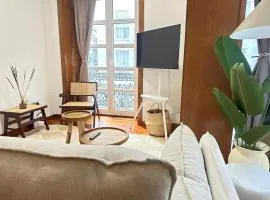 Apartment with a balcony, downtown & free parking