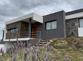 Sierras de Córdoba Ascochinga vivienda exclusiva, Hotel in La Pampa
