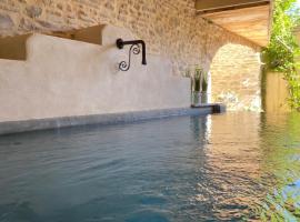 La Maison du Papé, hotel v destinaci Monteils