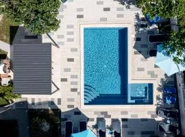 Adorami Apartments