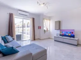 Seaside Serenity 5 - few mins walk to the beach by QuickTrips