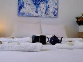 Mykonos Chora Apartment Near the Iconic Windmills