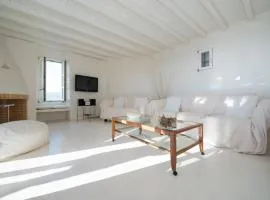 Mykonos 3 Bedroom Villa with Panoramic Sea and Town Views