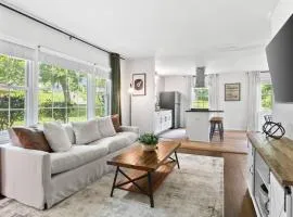 Cozy House in Trendy East Nashville with a Patio and Grill