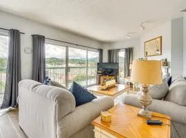 1 Mi to The Island in Pigeon Forge Condo with Pool