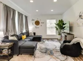 Walk to Downtown and Seneca Lake Updated Retreat!