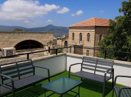 הבית בלב העתיקה, hotel in Safed