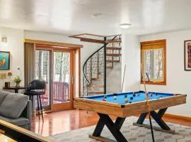 Pirate-Themed Lakefront Home w Kayaks Game Room Views Hidden Treasure Hunt