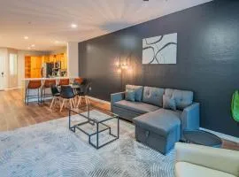 Inmense 2BD - ASU - Sloan Pk - WD - Parking - Sleeps 8