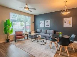 Charming1BD,Balcony,Pool,Gym,WD,Sleeps4