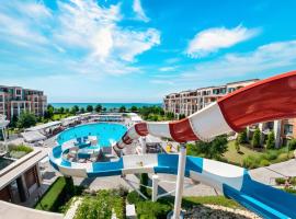 Premier Fort Beach Apartment with Pool & Sea View, ξενοδοχείο στο Sveti Vlas