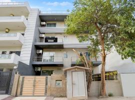 Super Townhouse Sector 53 Golf Course Road, hotel v destinaci Gurgáon