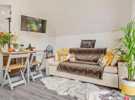 Cozy Lodge North Wales Hot Tub WiFi Snowdonia Llyn