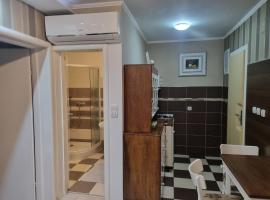 Villa Lucia - Apartments&Rooms, B&B in Slavonski Brod
