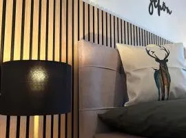 WälderNestchen - zentral - Natur pur - Tiefgarage - Balkon - modernes 2 Zimmer Appartement