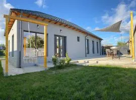 ALEX’S BEACH HOUSE