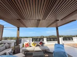 Artsy Open Space for Family only