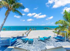 BeachFront Luxury island Home, Hotel in Captiva