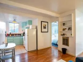 Garden Oasis Cozy Home Near Bart Shop with Parking