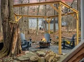 Poconos Getaway w Firepit Lake Access Near Jack Frost Big Boulder Ski