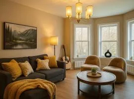 Downtown Huntsville Gem in Muskoka