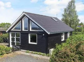 6 person holiday home in Karrebæksminde-By Traum