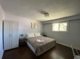 Yonge and Finch Subway !O Cozy & Modern Private Bdr with Private Half Bathroom