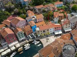 Apartments by the sea Veli Losinj, Losinj - 24542
