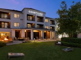 Courtyard Greenville, hotel in zona Aeroporto di Pitt-Greenville - PGV, 