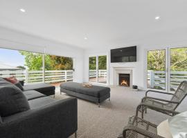 Treetops House Dromana, hotel em Dromana