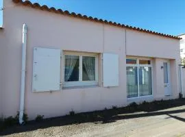 Studio Confortable et Bien Situé – Plages, Port, Animations à Deux Pas - FR-1-476-194
