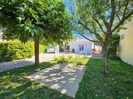 Villa confortable avec jardin - animaux sur demande - FR-1-476-193