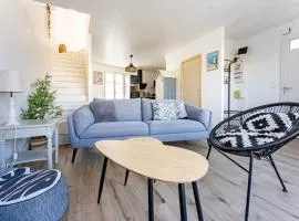 Maison moderne au Bois-Plage-en-Ré avec jardin - FR-1-835-3