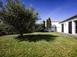 Maison 5 chambres jusqu'à 10 pers - Proche Phare des Baleines - FR-1-835-17