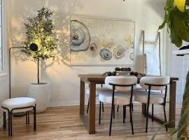 Stylish and Cozy 2BR 1BA Getaway Near LAX - LMU - SoFi - Beaches