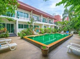C199 Condo 1BR Walk to Lake, Beach, Bars & Market