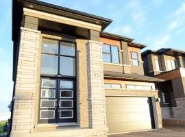 Luxury 5 Bed Retreat for 12 with Gourmet Kitchen