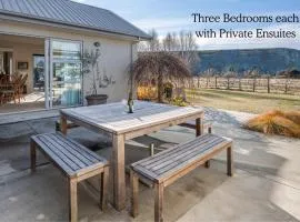 Tranquil on Ribbonwood - Wanaka Holiday Home