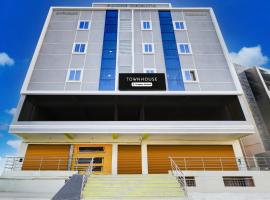 Super Townhouse LB Nagar Metro Station, hotel poblíž Mezinárodní letiště Hyderabad Rajiv Gandhi - HYD, Hajdarábád