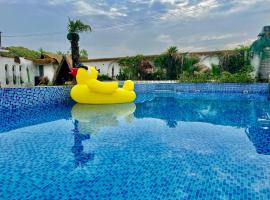 Left Bank La Vie Pool Resort、上海市のホームステイ