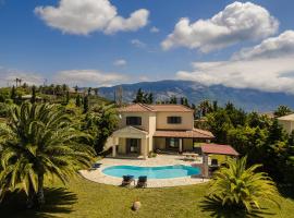 Villa Helios, hotel in Spartia